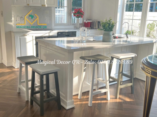 70cm high chair with black legs