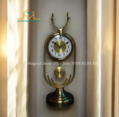 Deer horn clock