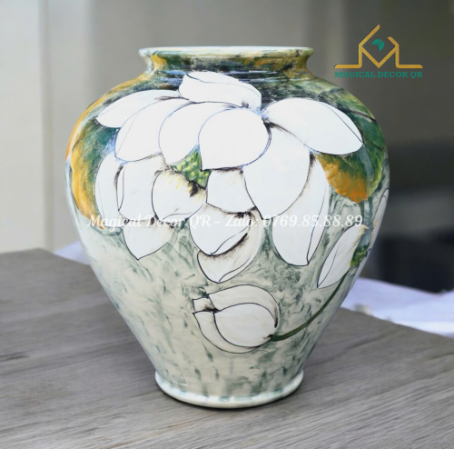 White lotus hand stroke